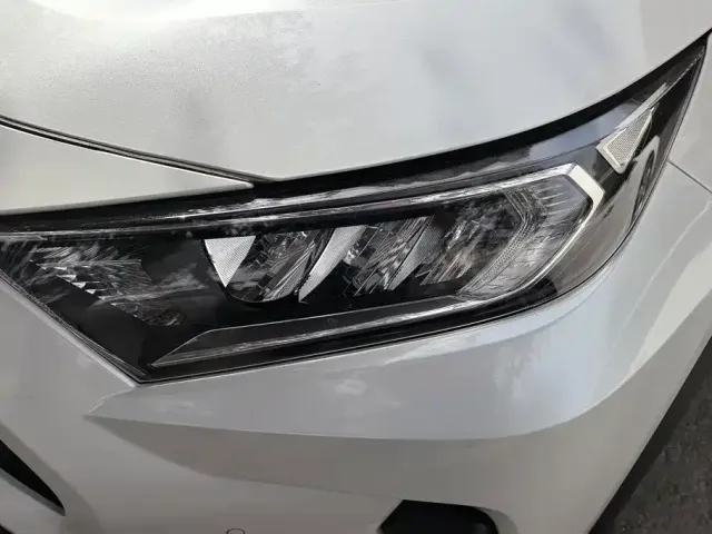 Toyota RAV4 — Фото автомобиля 5