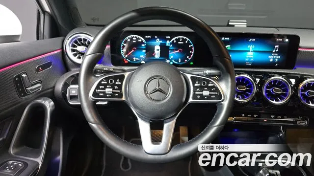 Mercedes-Benz A-Class — Фото автомобиля 13