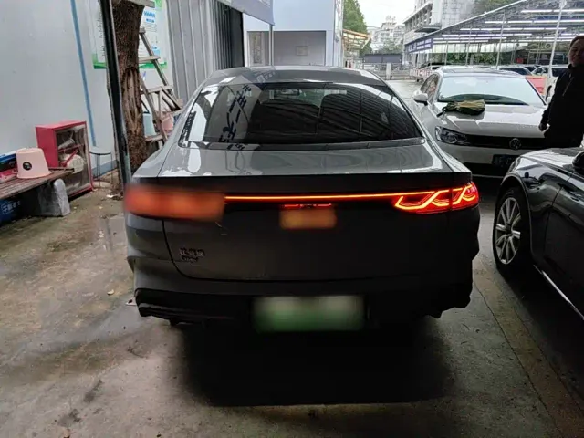 BYD Qin L — Фото автомобиля 5