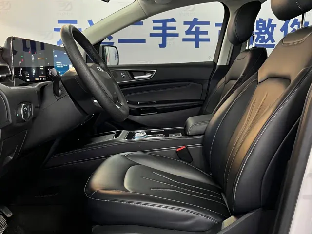Ford Edge — Фото автомобиля 10