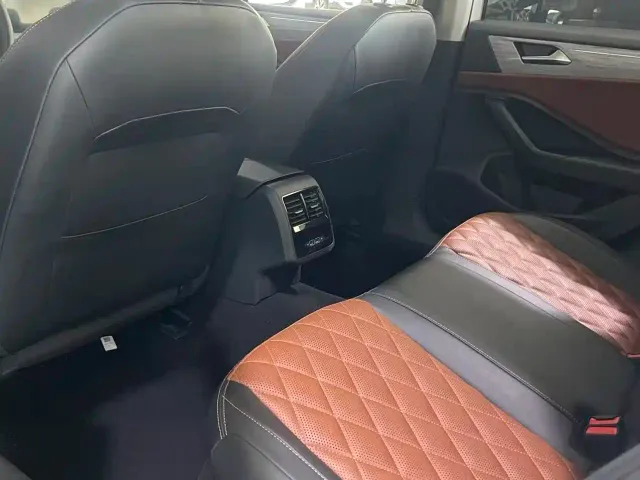 Volkswagen Sagitar — Фото автомобиля 5