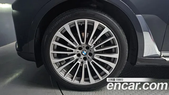 BMW X7 — Фото автомобиля 5
