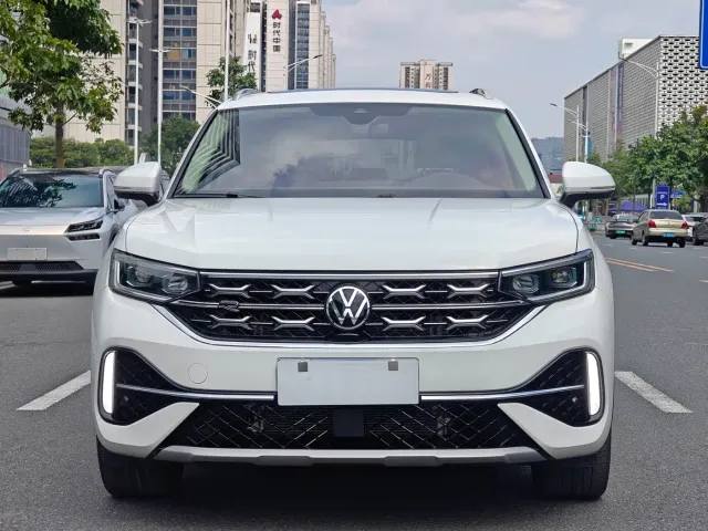 Volkswagen Tayron X — Фото автомобиля 2