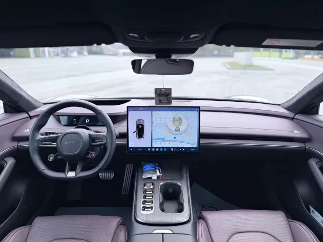 Xiaomi SU7 — Фото автомобиля 9