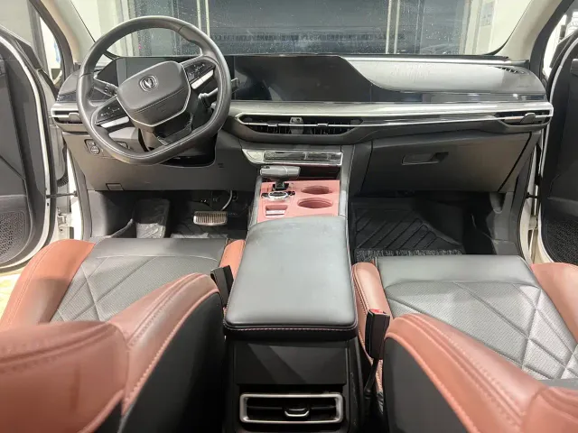 Changan Eado — Фото автомобиля 5