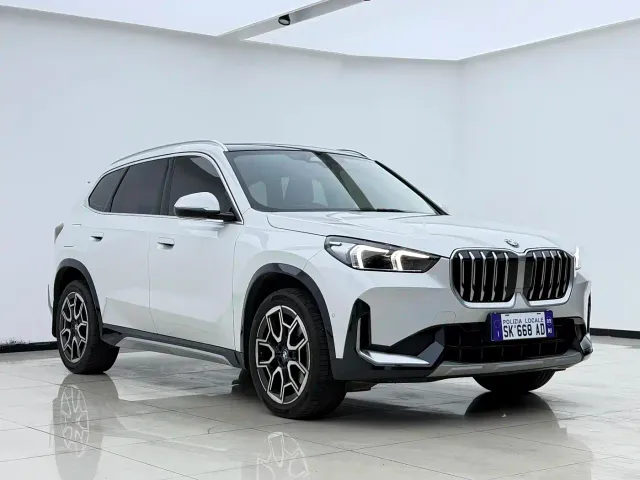 BMW X1 — Фото автомобиля 3
