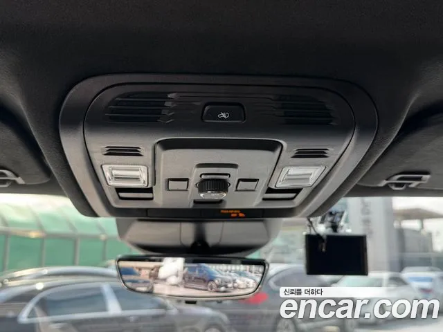 Cadillac Escalade — Фото автомобиля 19