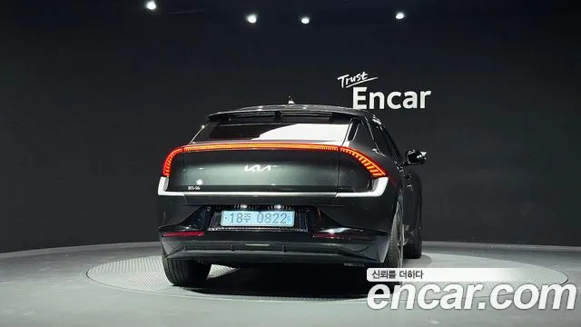 Kia EV6 — Фото автомобиля 4