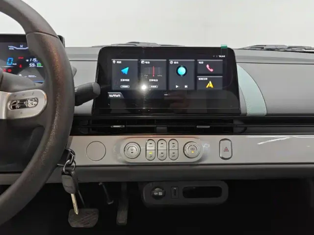 Changan Lumin — Фото автомобиля 13