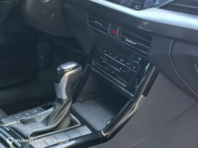 Volkswagen Passat — Фото автомобиля 15