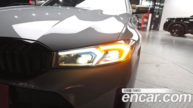 BMW 3-Series 3 серия (G20) 320i Touring M Sport — Фото автомобиля 19