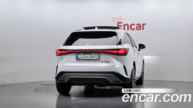 Lexus RX — Фото автомобиля 4