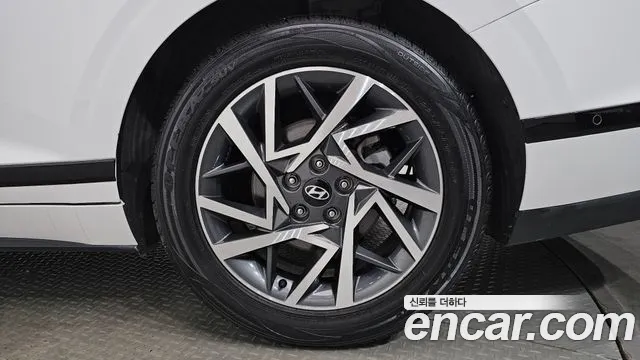Hyundai Grandeur GN7 — Фото автомобиля 6