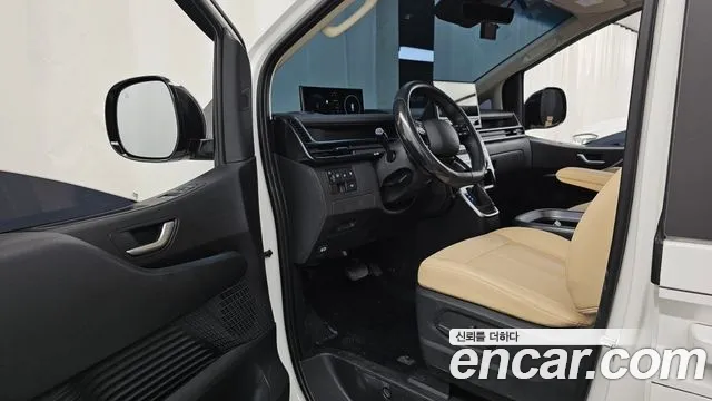 Hyundai Staria New — Фото автомобиля 15