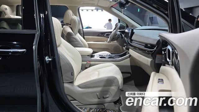 Kia Carnival — Фото автомобиля 16