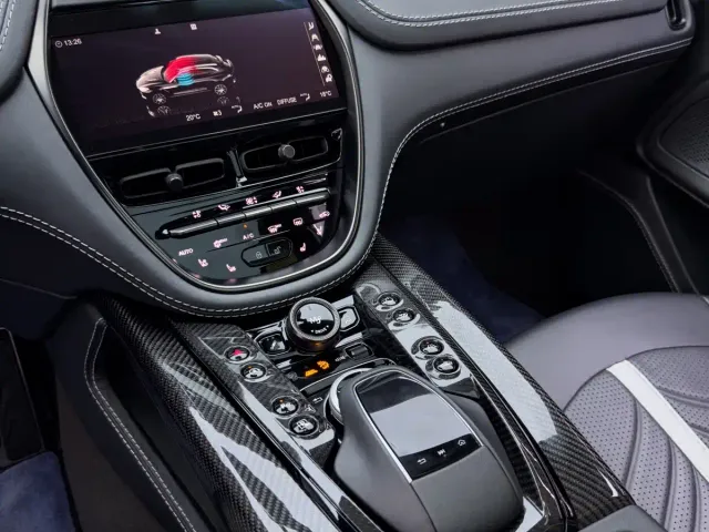 Aston Martin DBX — Фото автомобиля 23