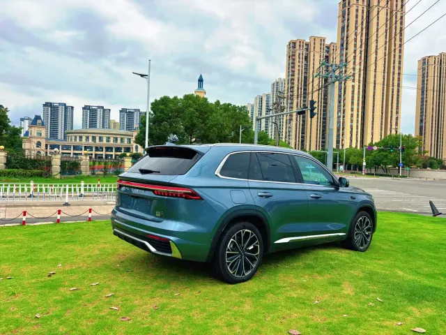 Geely Xingyue L — Фото автомобиля 4