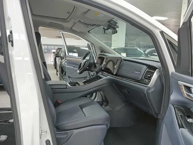 GAC Trumpchi M8 — Фото автомобиля 7