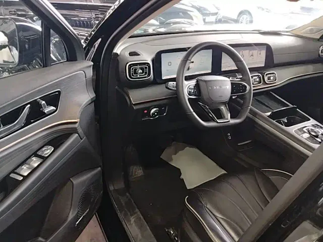 Chery Tiggo 9 — Фото автомобиля 15