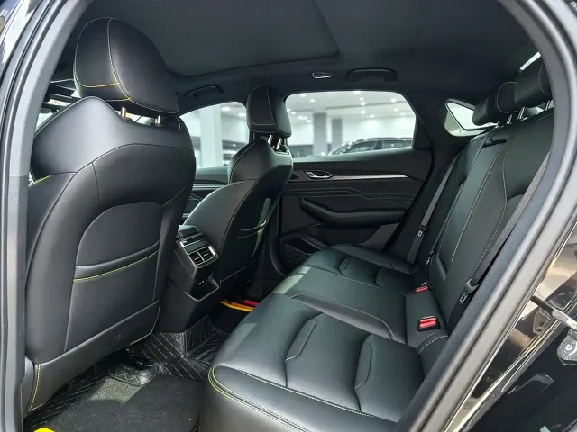 Geely Xingrui — Фото автомобиля 6
