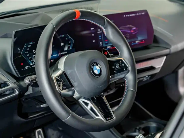 BMW M235L — Фото автомобиля 12