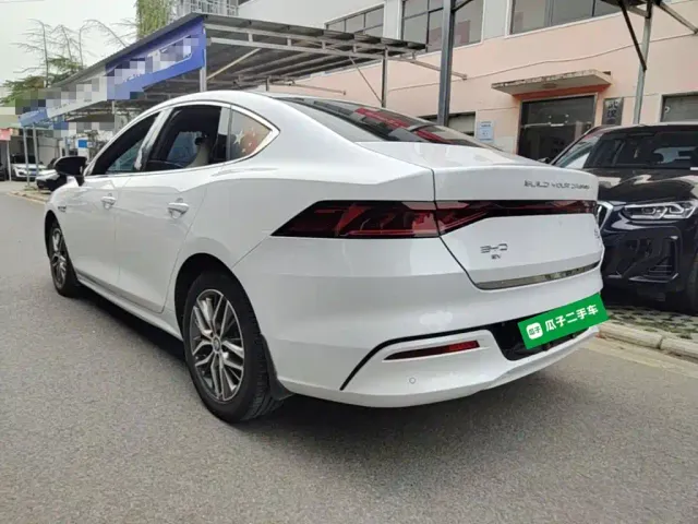 BYD Qin PLUS — Фото автомобиля 4