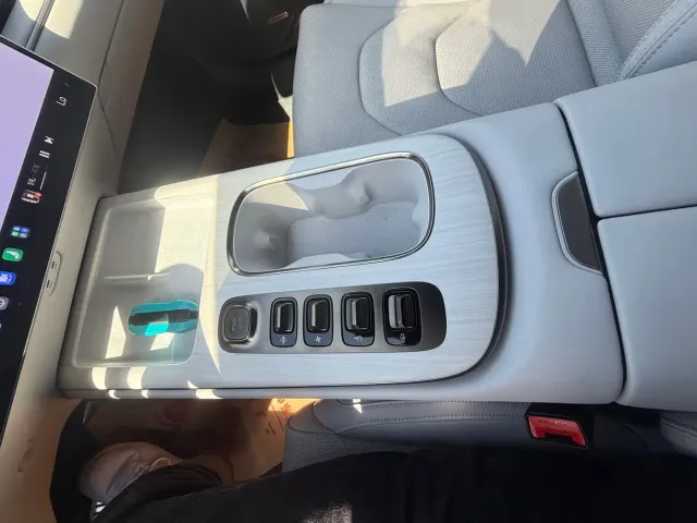 Xiaomi SU7 — Фото автомобиля 10