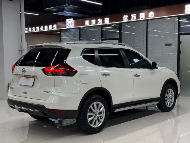 Nissan X-Trail — Фото автомобиля 21