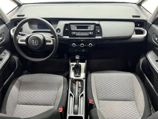 Honda Fit — Фото автомобиля 14