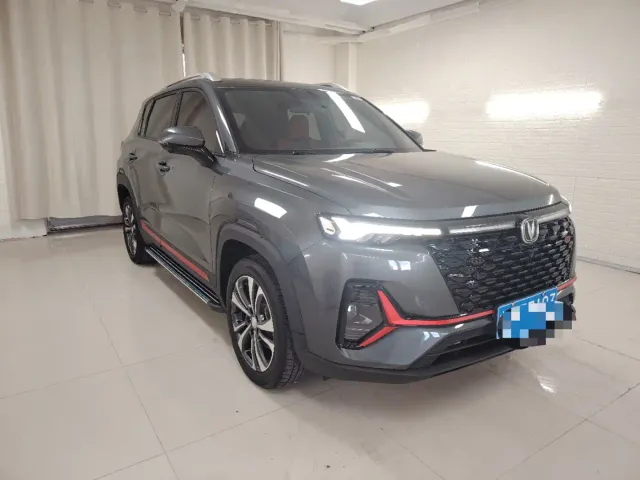 Changan CS35 Plus — Фото автомобиля 3