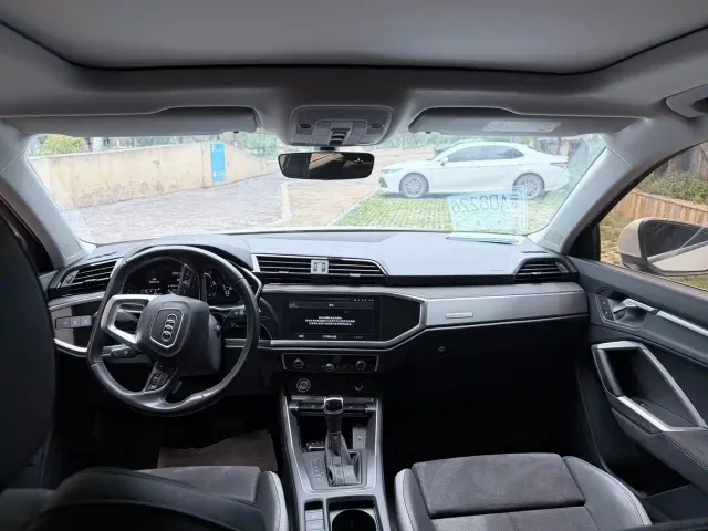 Audi Q3 — Фото автомобиля 10