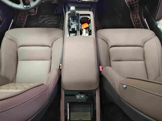Volvo S90 — Фото автомобиля 15