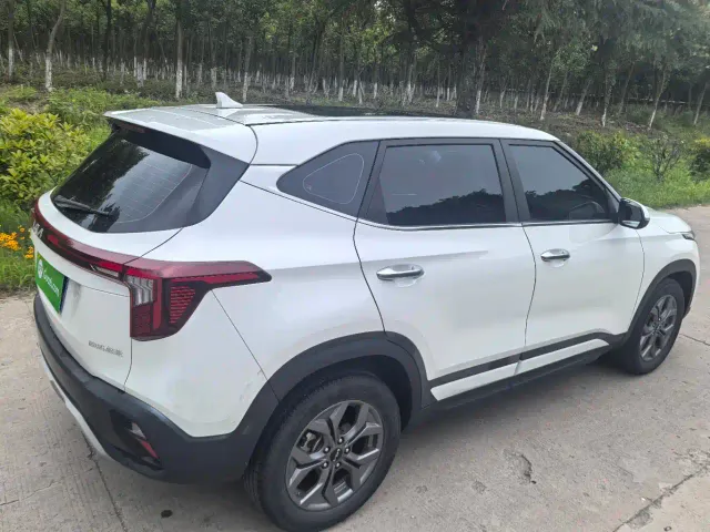 Kia Seltos — Фото автомобиля 6