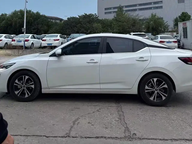 Nissan Sylphy — Фото автомобиля 3