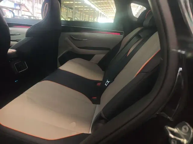 BYD Song PLUS — Фото автомобиля 16