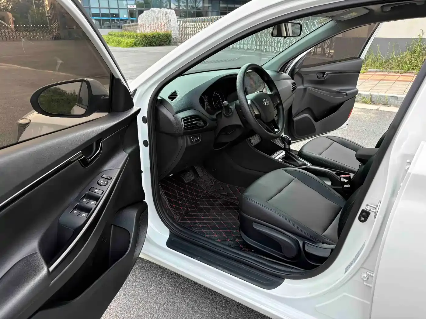 Hyundai Elantra 2020 1.6L Auto GL Pleasing Edition — Фото автомобиля 9