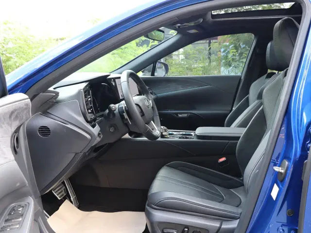 Lexus RX — Фото автомобиля 13