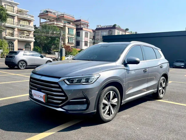 Фотография автомобиля — BYD Song Pro