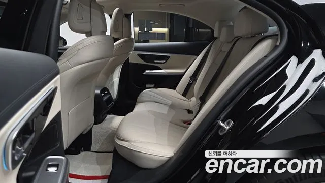 Mercedes-Benz E-Class W214 — Фото автомобиля 11