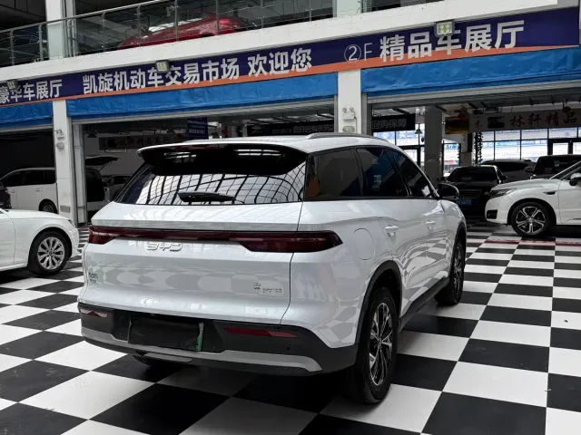 BYD Song Pro — Фото автомобиля 4