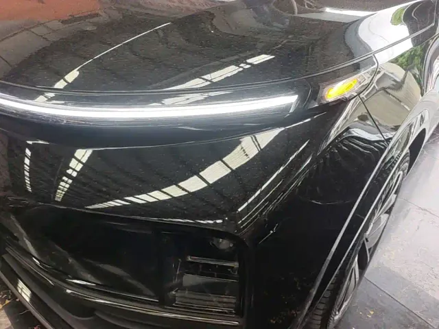 Li Auto L9 — Фото автомобиля 23