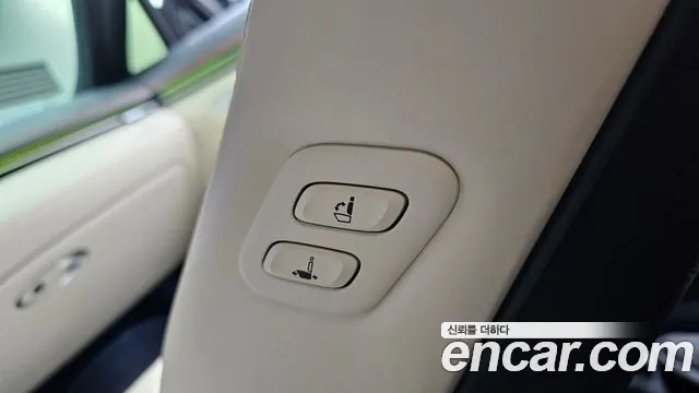 Genesis GV70 2.5T Бензин 2WD — Фото автомобиля 16