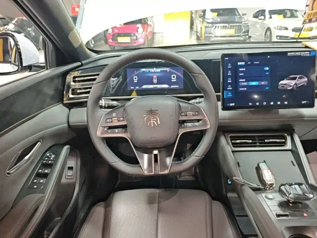BYD Qin L — Фото автомобиля 10