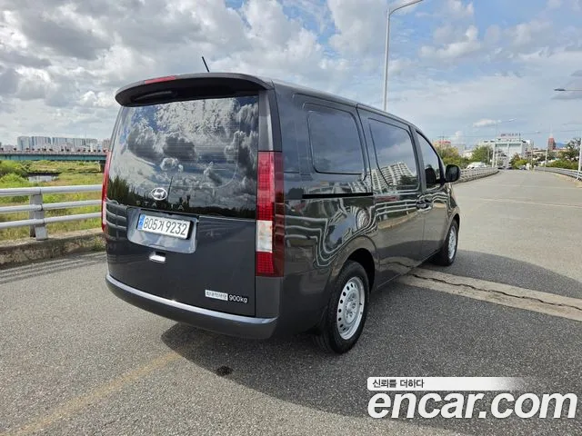 Hyundai Staria — Фото автомобиля 2