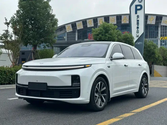 Фотография автомобиля — Li Auto L7