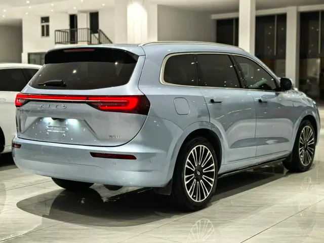 Aito M7 — Фото автомобиля 4