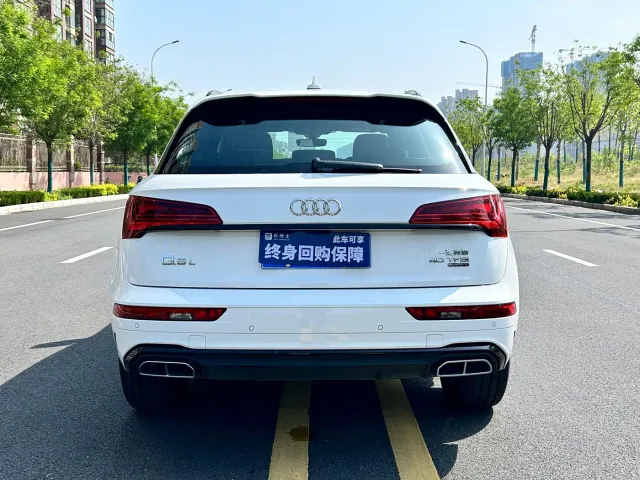 Audi Q5L — Фото автомобиля 7