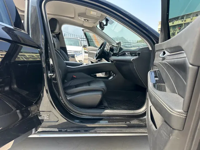 Geely Xingrui — Фото автомобиля 13