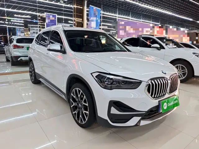 BMW X1 — Фото автомобиля 3