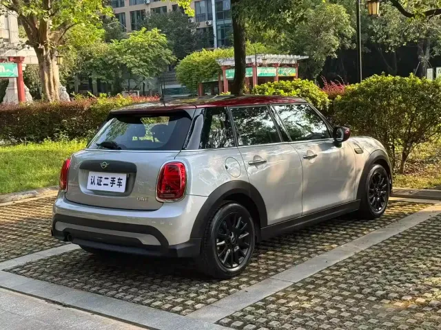 MINI Hatch — Фото автомобиля 12